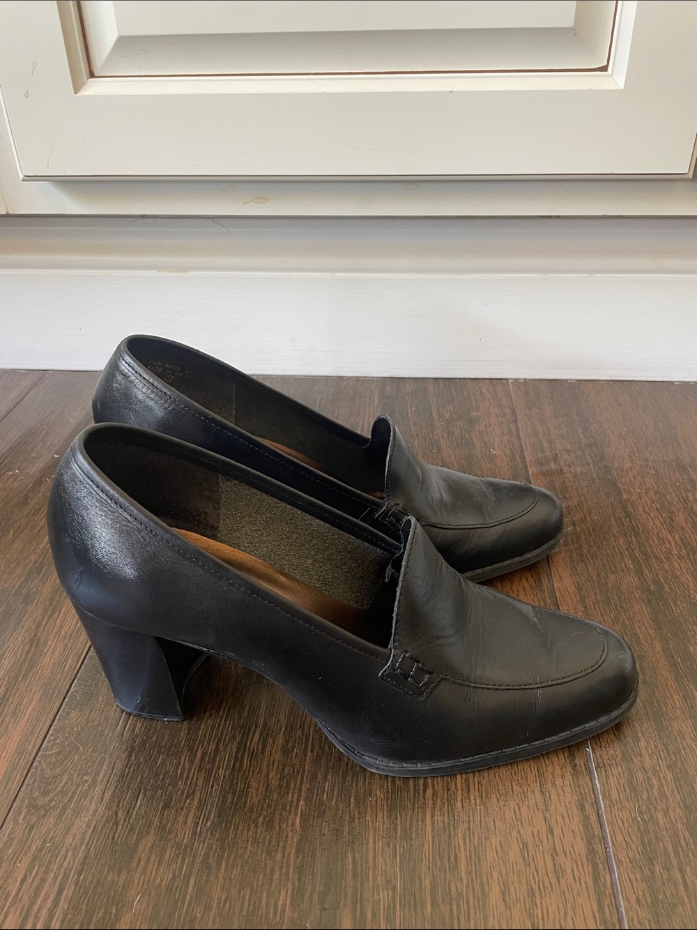 WESTIES Block Heel Leather Loafers!